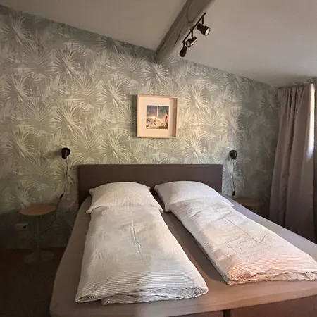 Ferienhaus Idyllisches Haus Im Wald Bogel